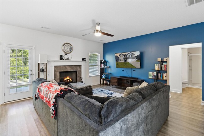 115 Fridley Ln