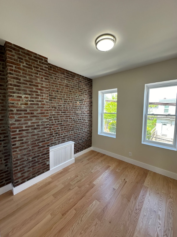 Photo - 290 Clifton Ave Unit # 2