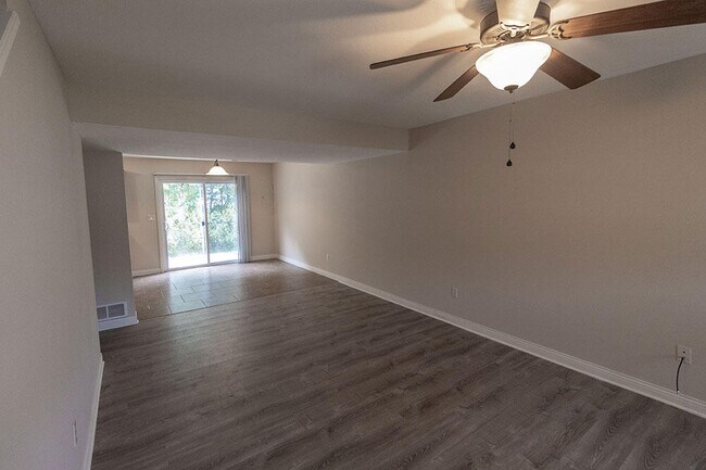 Photo - 4614 Dehaven Dr