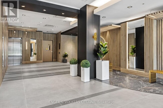 Photo - 280 O'Connor St