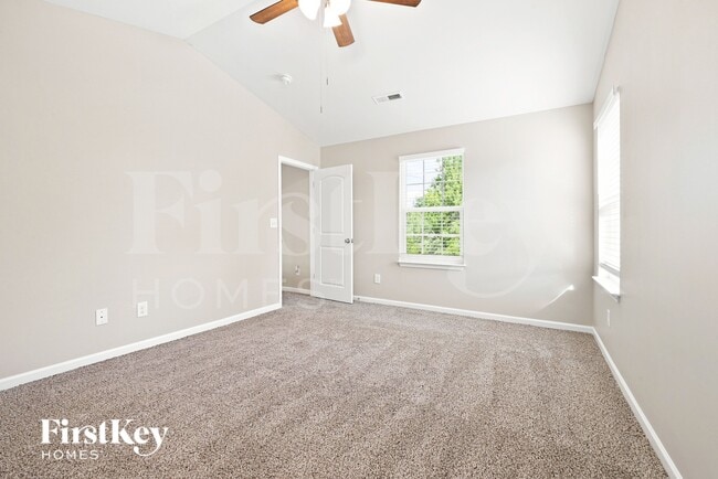 2602 Meadow Knoll Dr