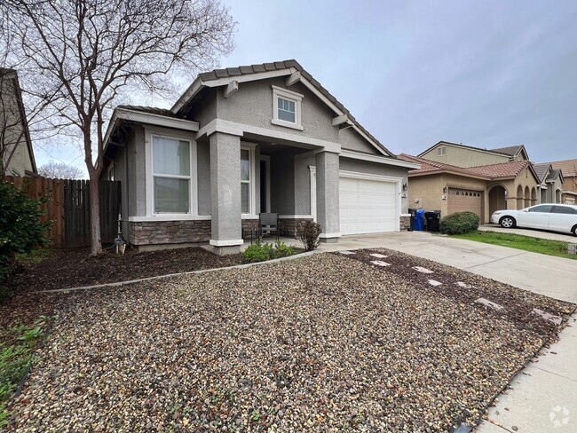 Building Photo - Spacious Home 3 Bedroom Home in Elk Grove