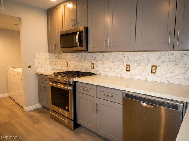 Photo - 2816 Briar Knoll Dr