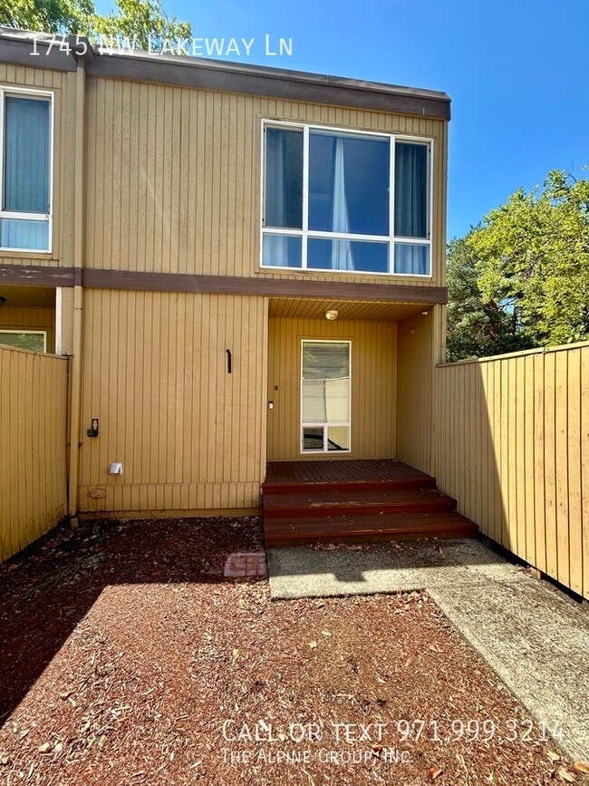Photo - 1745 NW Lakeway Ln Casa Adosada