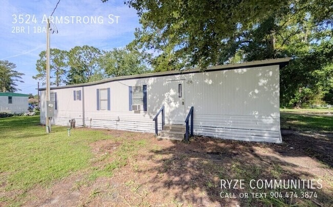 Photo - 3524 Armstrong St