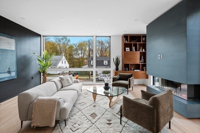 Photo - 353 Linwood Ave
