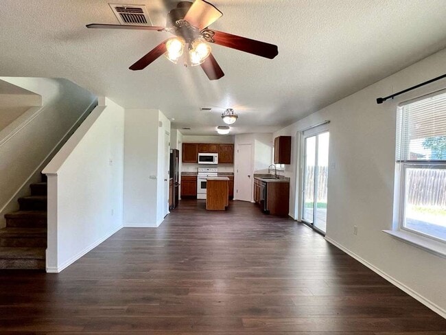 Photo - $500 OFF ON FIRST MONTH RENT & ADMIN FEE WAIVED FOR SAME DAY APPLICATION!Move-In Ready Home with ...