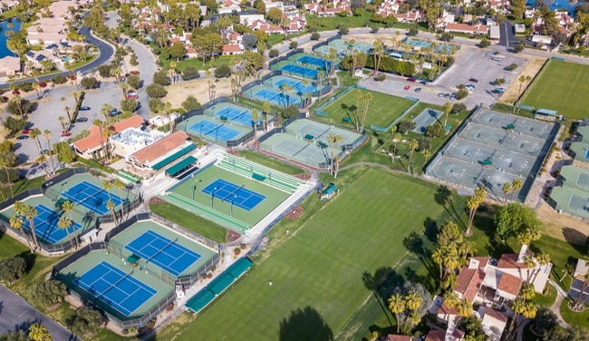 Photo - 432 Sunningdale Dr Unidad Mission Hills