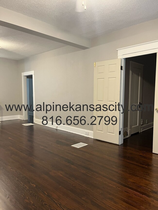 Photo - Updated Bungalow in Center District!