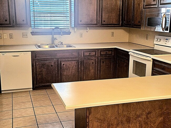 Photo - 3209 W Wadley Ave