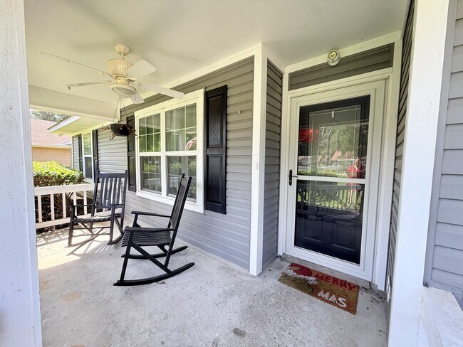 Photo - 35 Burlington Cir