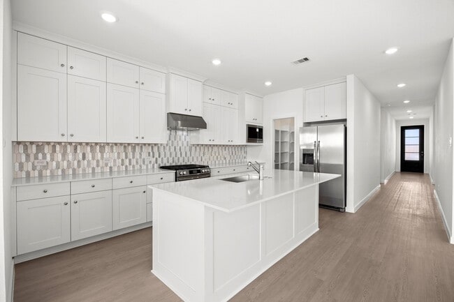 Photo - 28947 Rustic Robin Ln