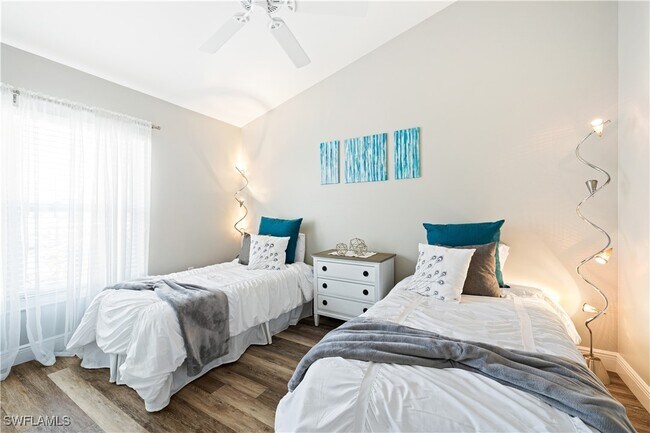 Photo - 5455 Worthington Ln Unit 202