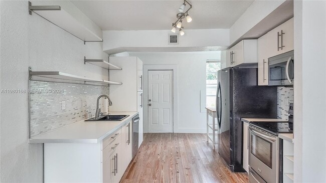 Photo - 1719 SW 15th St