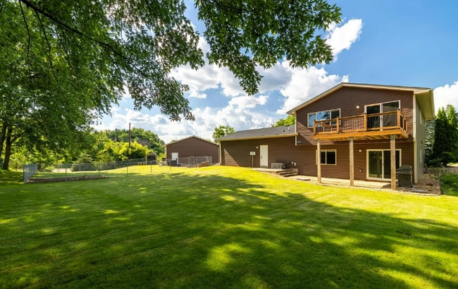 Photo - 401 E Beaver St