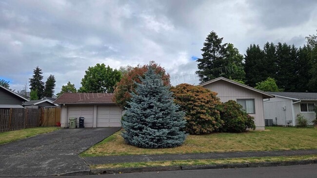 Building Photo - 3 bd 2 ba Ranch Style Beaverton Home with W/D in Unit, 2 Car Garage and Large Fenced Yard!