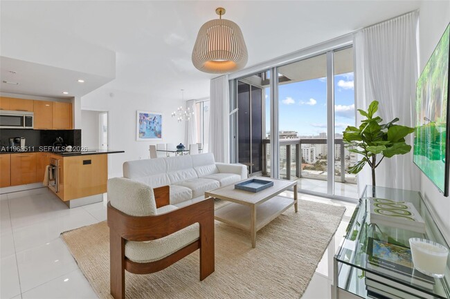 Photo - 6899 Collins Ave Unidad 1410