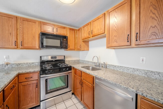 360 Littleton Rd