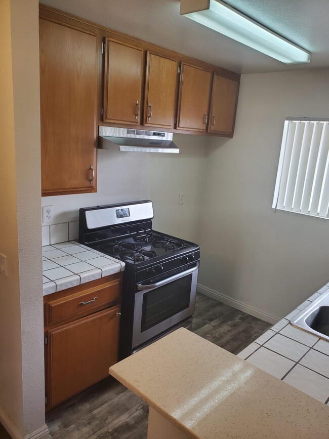 14615 Burbank Blvd Unit 202B
