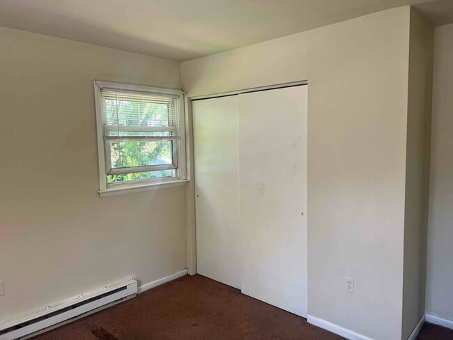 Photo - 567 W Kings Hwy Apartment Unit 2