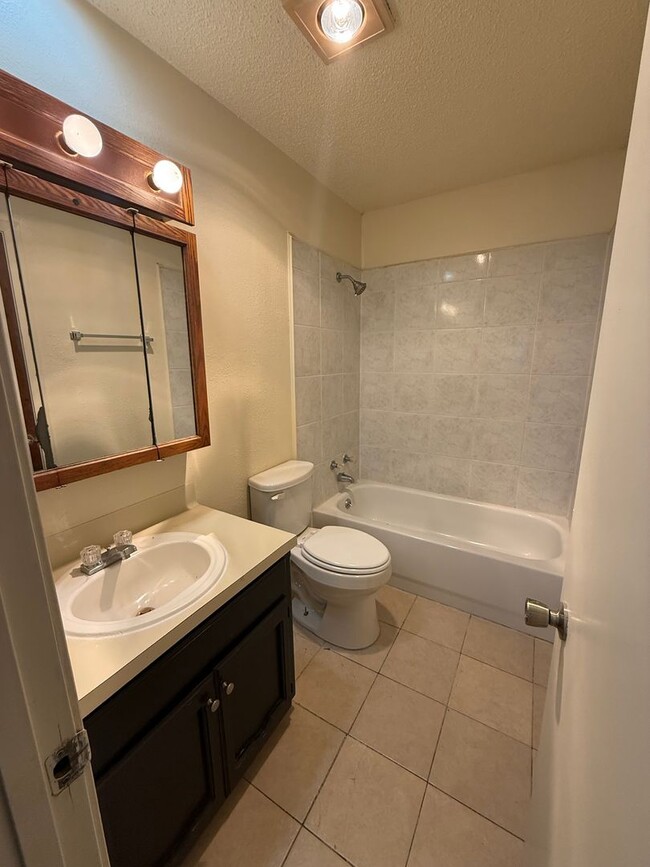 Photo - 3bd 2BA Townhouse