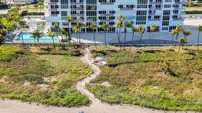 Building Photo - 3000 S Ocean Blvd Unit 1004