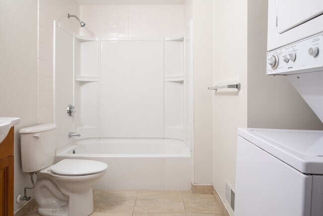 Photo - 1 Chelsea Ter Unit 2b