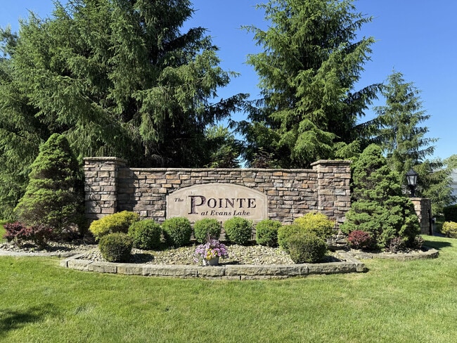 Photo - Pointe At Evans Lake