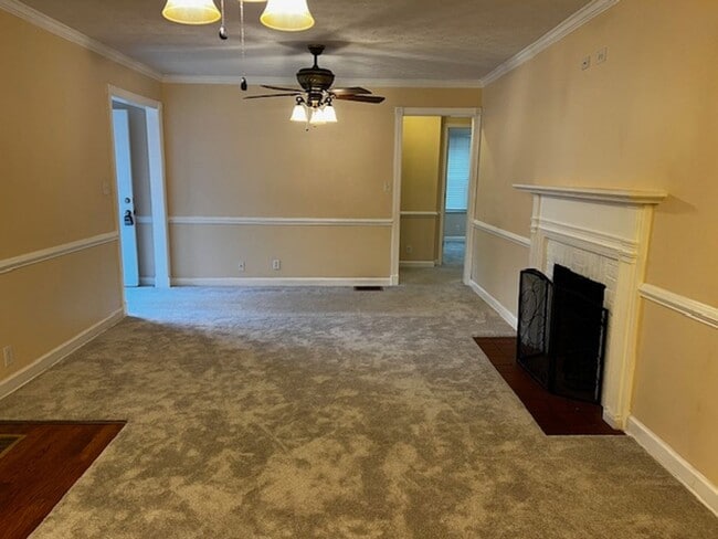 Photo - Maryville 37803 - Upstairs only - 4 & 1.5...