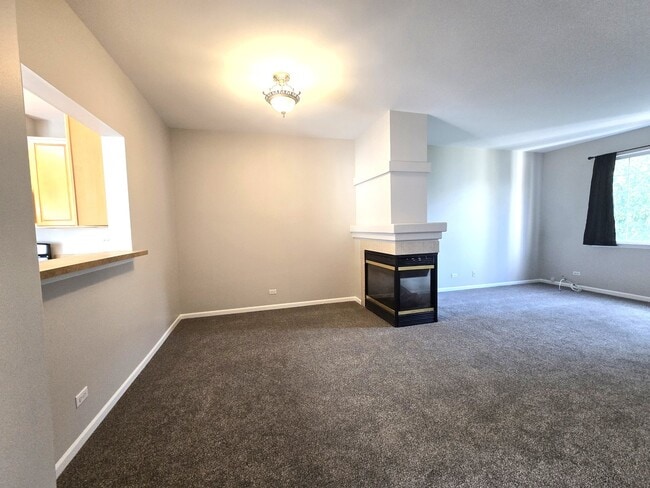 Photo - 652 S Rosehall Ln