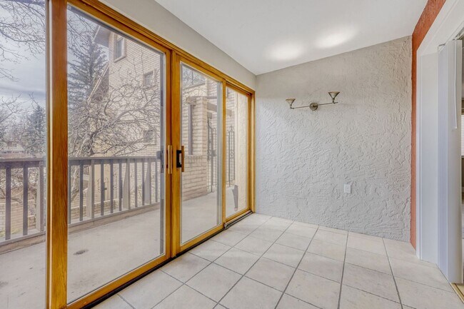 Photo - 4475 Laguna Pl Unit 212