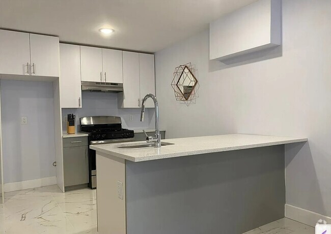 Building Photo - 397 Woodlawn Ave Unit B Rental