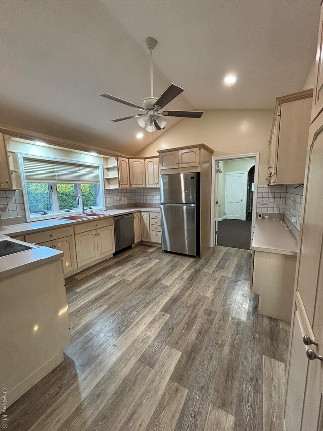 Photo - 445 N Country Rd