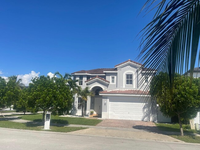 Building Photo - 11047 SW 243rd Ln Unit APARTAESTUDIO