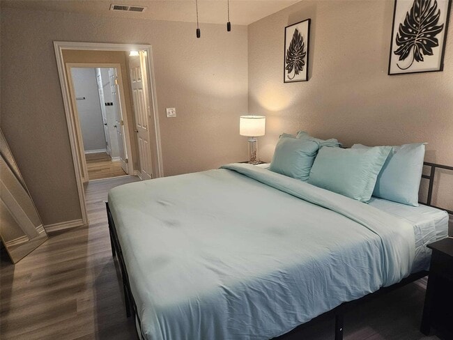 Photo - 812 Marlin St