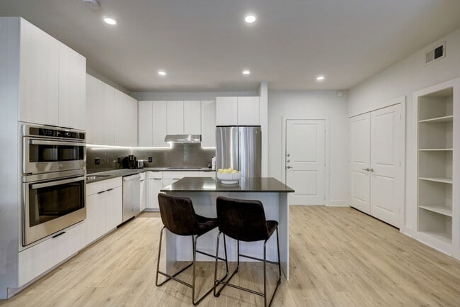Photo - 2137 Pelham Dr Unidad FL2-ID1028912P