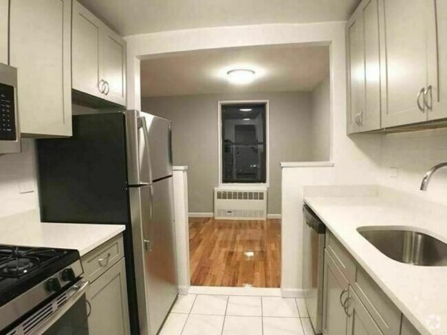 Building Photo - 2 bedroom in BRONX NY 10472 Unit 4F Rental