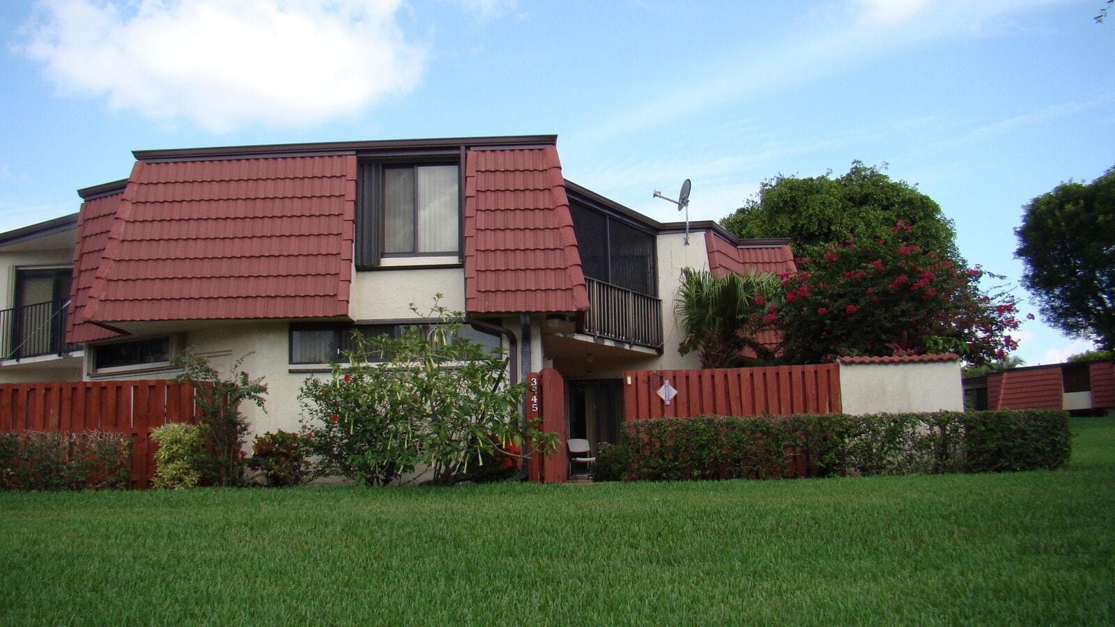 Photo - 3845 Victoria Dr