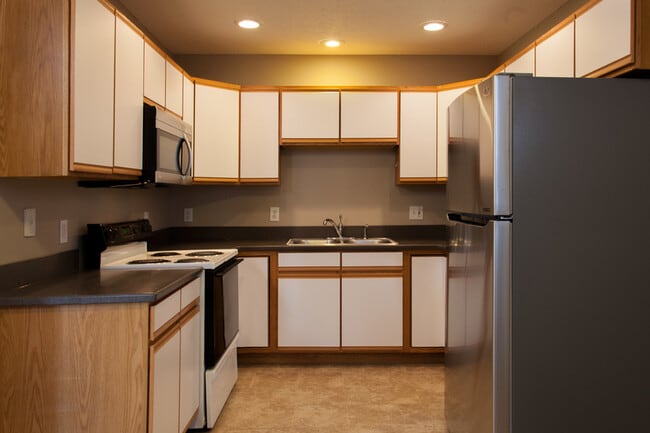 Photo - 120 Borner St N