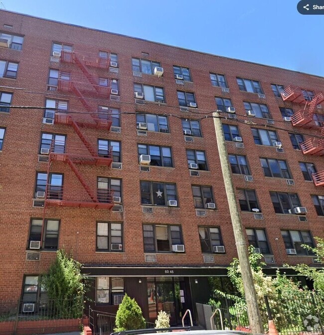 Building Photo - 83-45 Vietor Ave Unit 2K Rental
