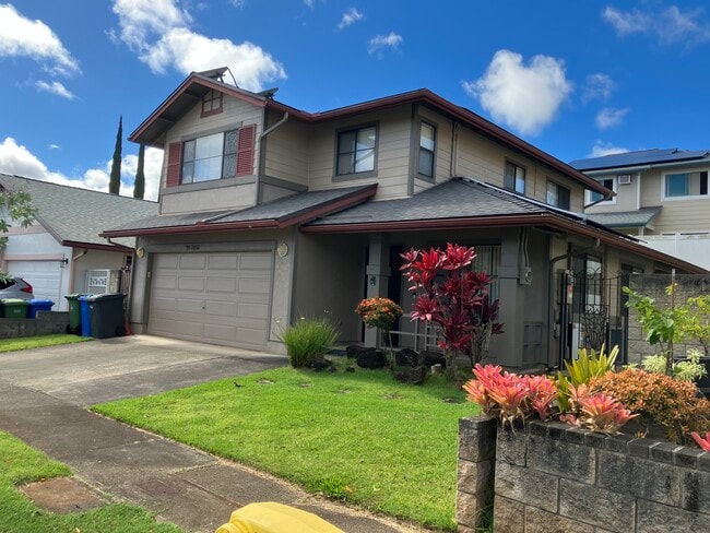 SIDE view of Home - 95-2052 Puukaa St Rental