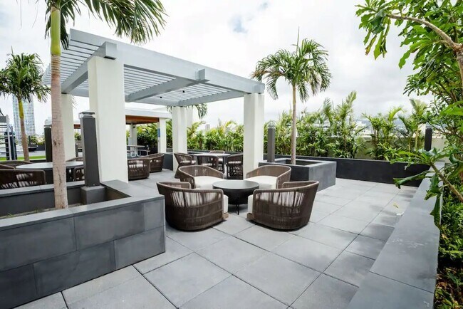 Photo - 629 Ke’eaumoku St Townhome