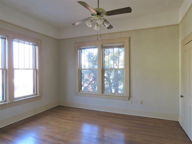 Photo - 511 E 7th St Unidad C