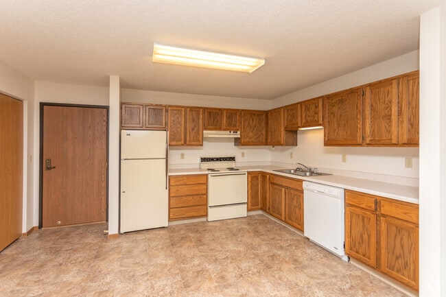 1BR, 1BA - 650SF