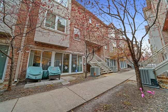 Building Photo - 3880 Wehrman Ave Rental
