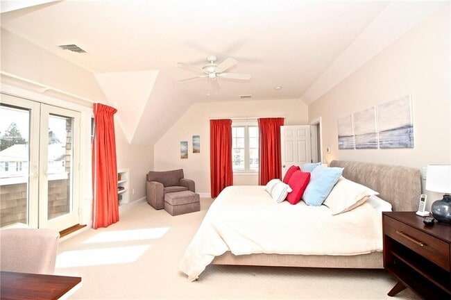 Photo - 190 Coggeshall Ave