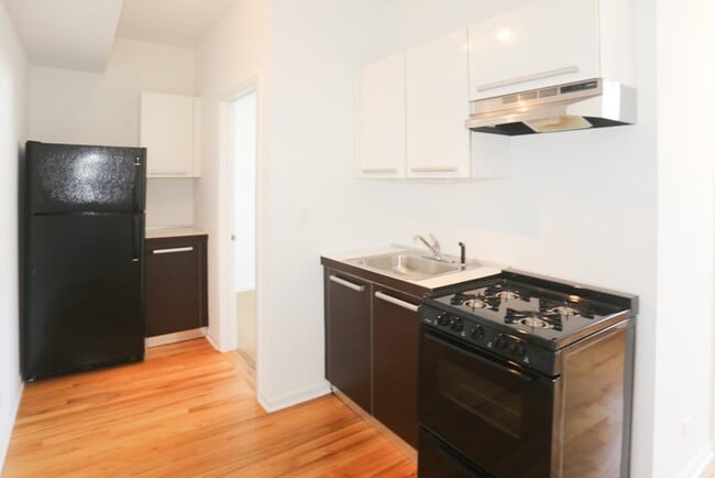 Photo - 5054 N Winthrop Ave Unidad 413