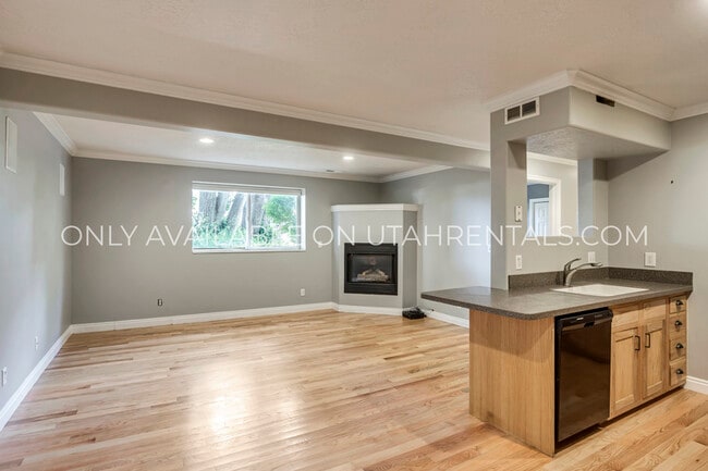 Building Photo - 151 S 1050 W Rental