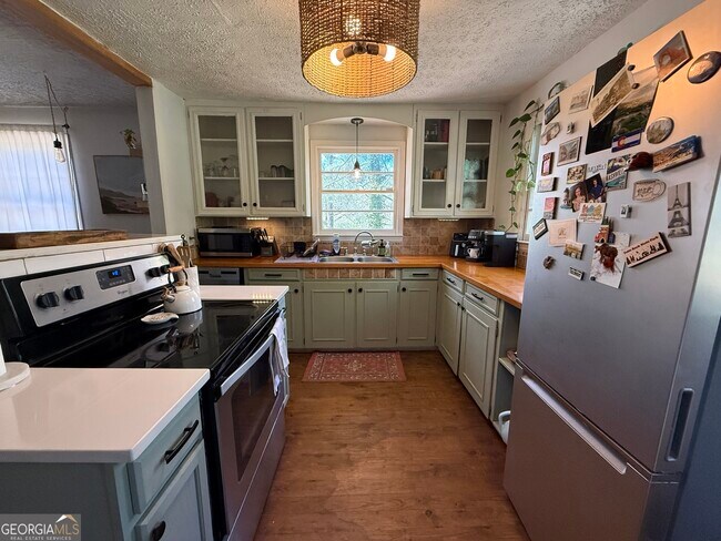 Photo - 199 Mimosa Dr