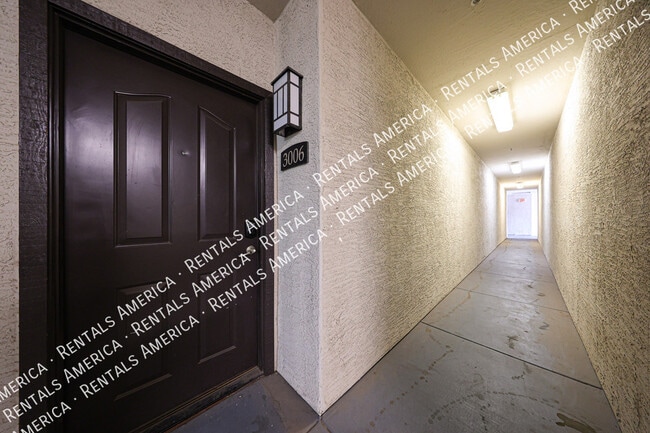 Photo - 5302 E Van Buren St Unidad 3006